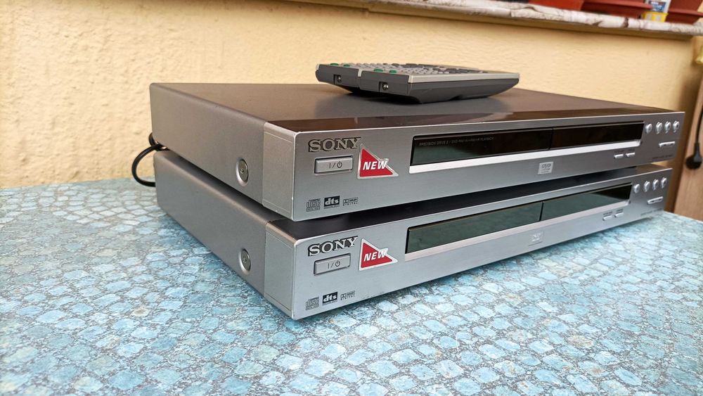 DVD плейъри Sony DVP-NS433,