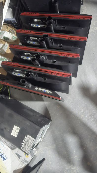 Мониторы AOC 22 диог HDMI/ DISPLAY PORT/ VGA / 11шт
