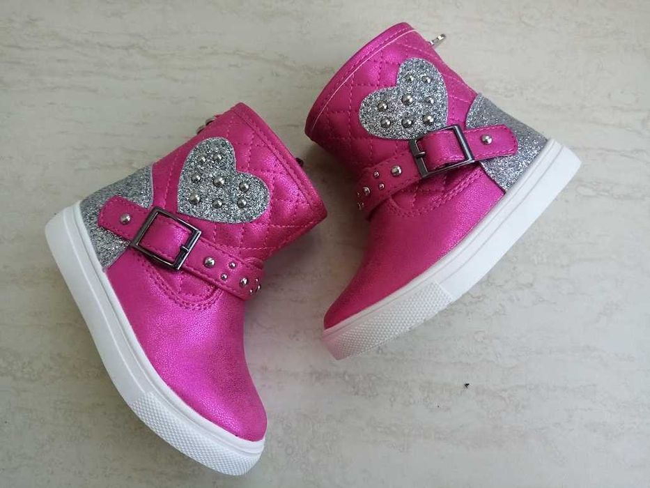 НОВИ боти/ботуши/апрески на Geox, Primigi, Clarks - н. 20