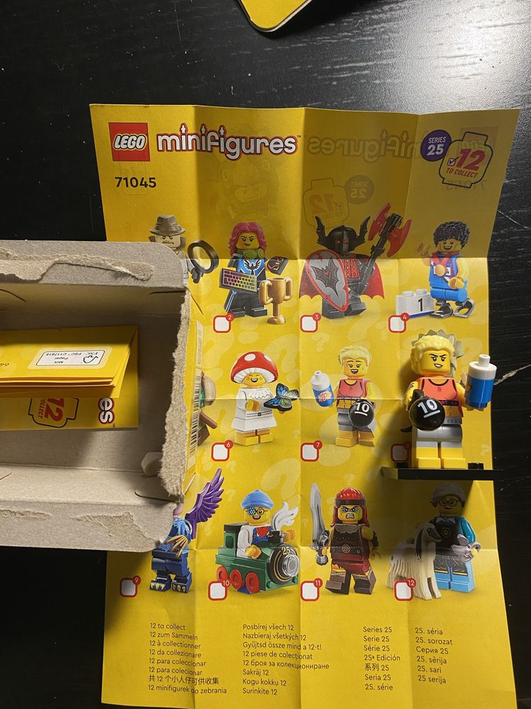 Lego минифигурка 25 серия