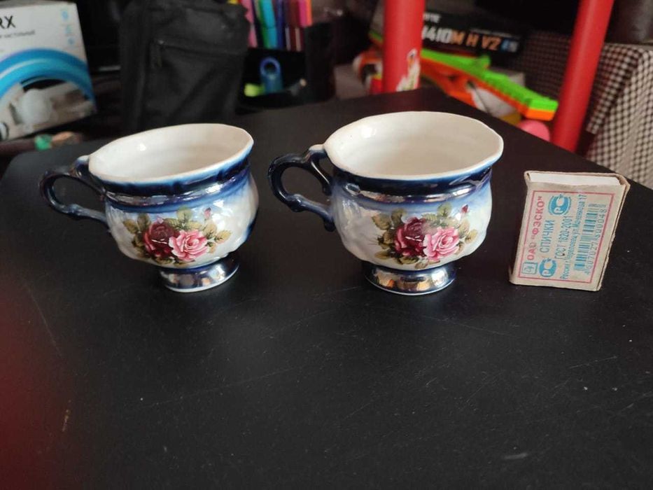 2 маленькие красивые кружечки керамика