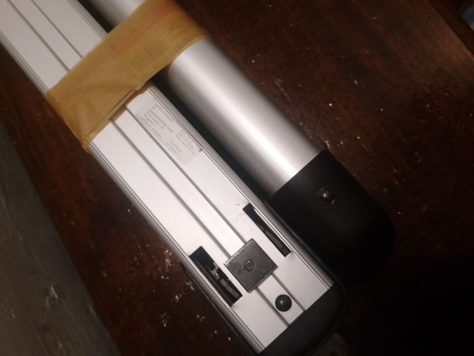 Багажник -стойка Thule за ски 4чф.