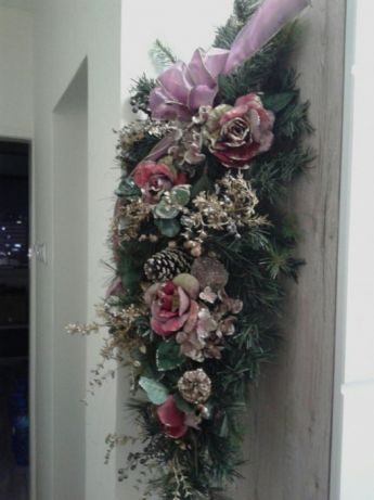 Декорация елхов клон за Коледа и Нова година, Украса за маса прозорец