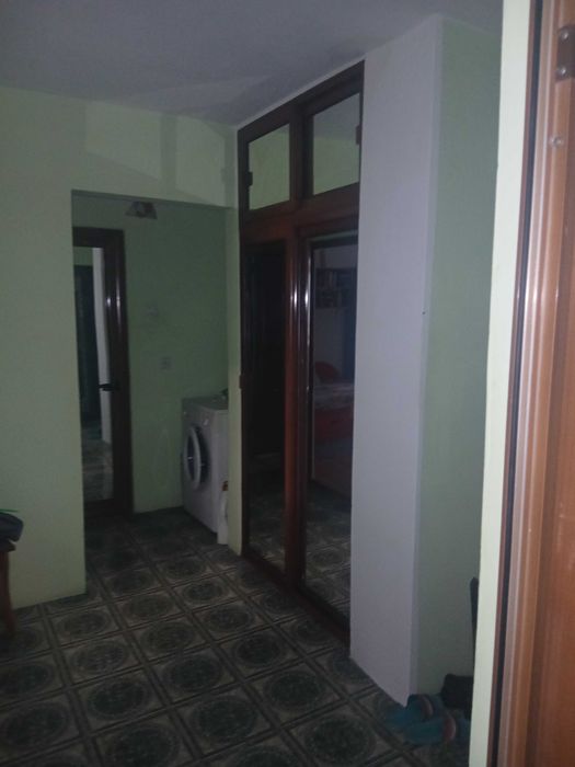 vand 2 camere decomandate et 4 ,Micro 14,Galati