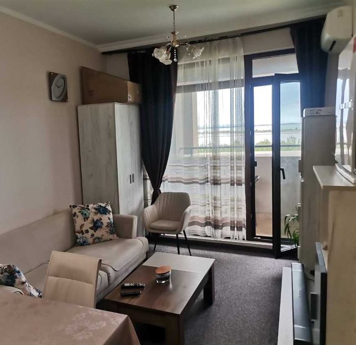 Дава се под наем Двустаен апартамент в Бургас, Лазур - 65 кв.м за 600 € - Снимка #3