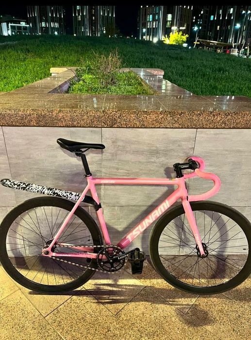 Продам фикс Tsunami Snm100 розовый