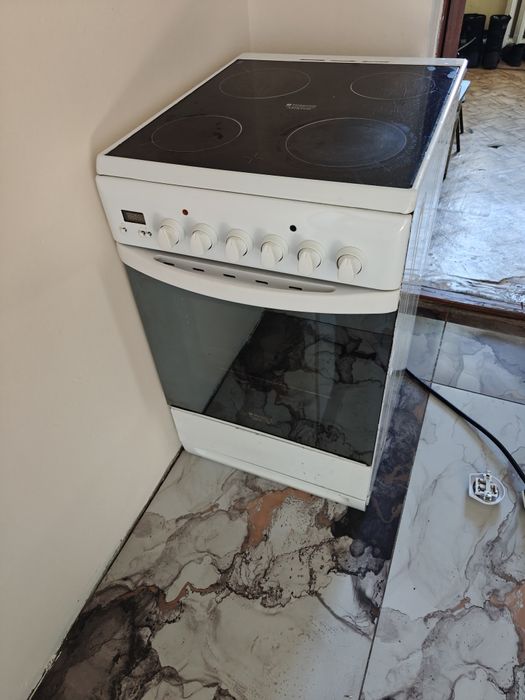 Продам электроплиту