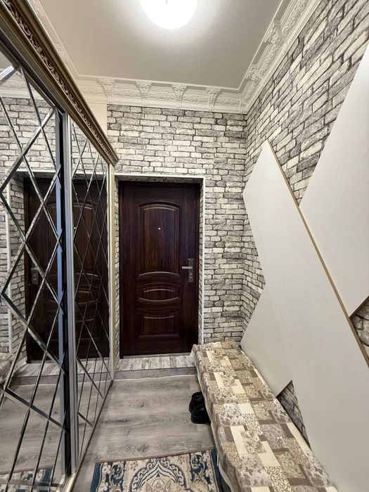 Срочно сдается 2 комнатная квартира Микрорайон