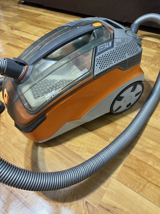 Продам пылесос Thomas aqua+ pet and family