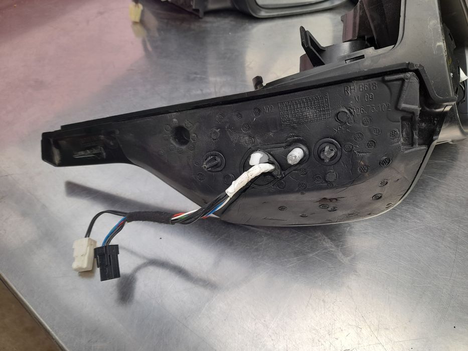 Огледало Ситроен ц3 Citroen C3 R