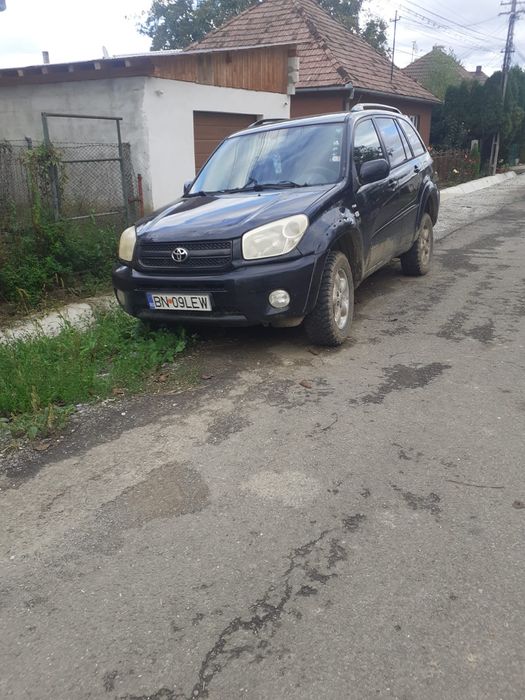 Vând Toyota Rav 4
