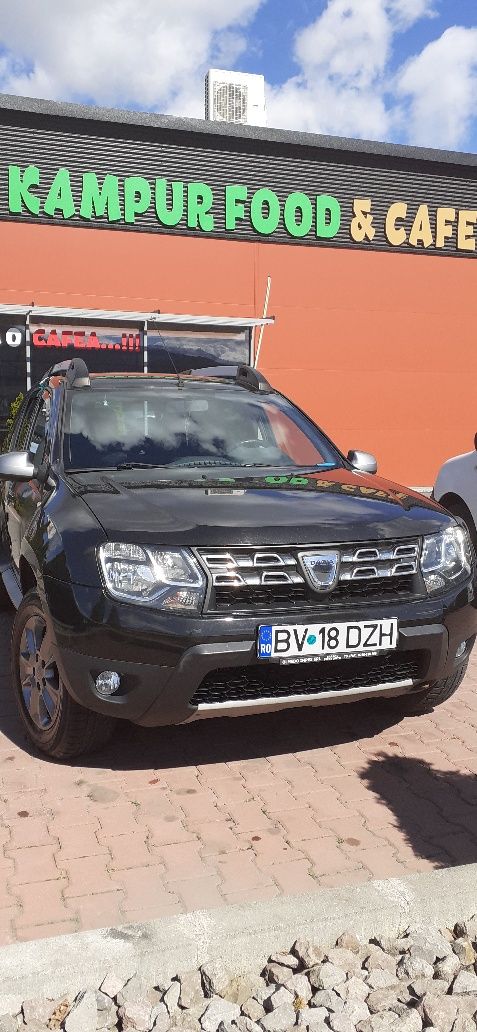 Vând Dacia Duster