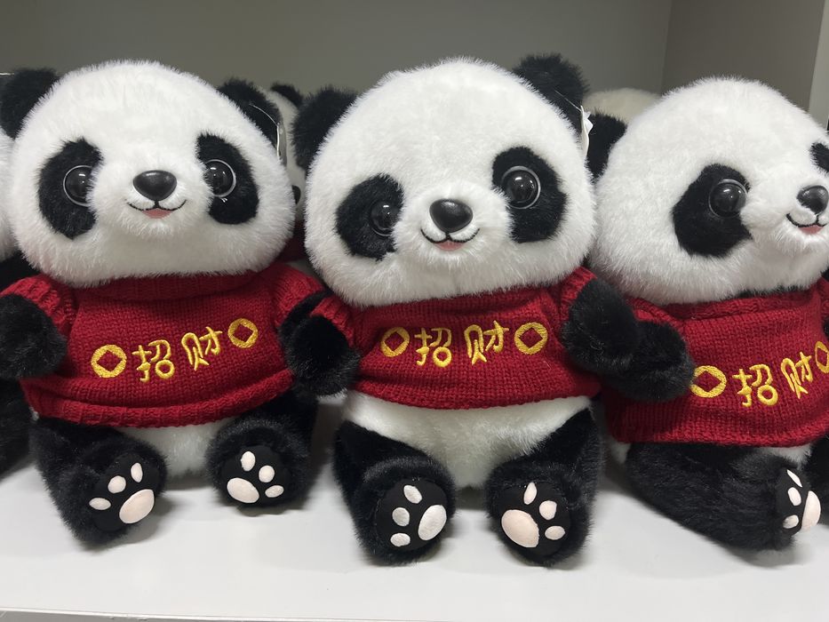 Мягкие игрушки панда по 700 тенге