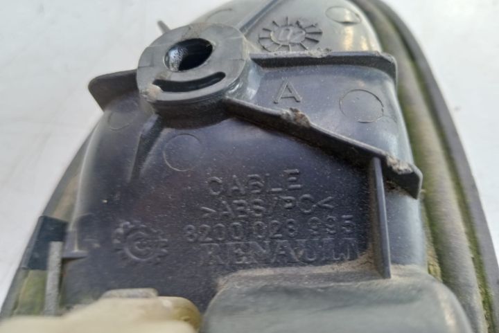 Maner interior dreapta 8200028995 Opel Movano A seria