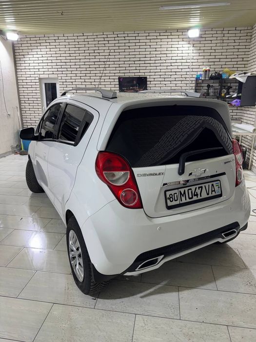 Spark avtomat 4 poz sotiladi