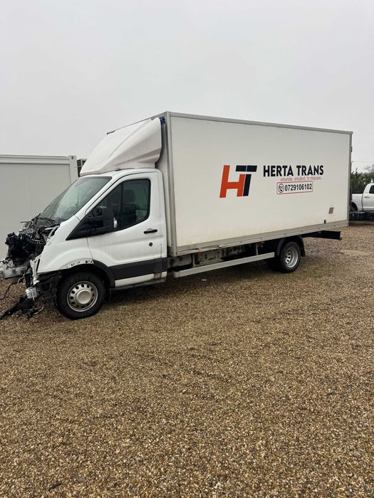 Cub Ford Transit dimensiuni box 5.1x2.2x206