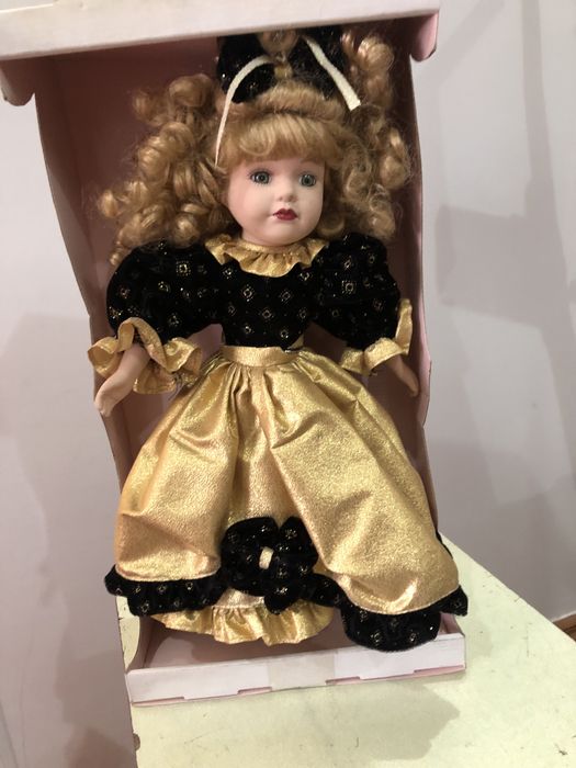 Винтажное керамическая кукла