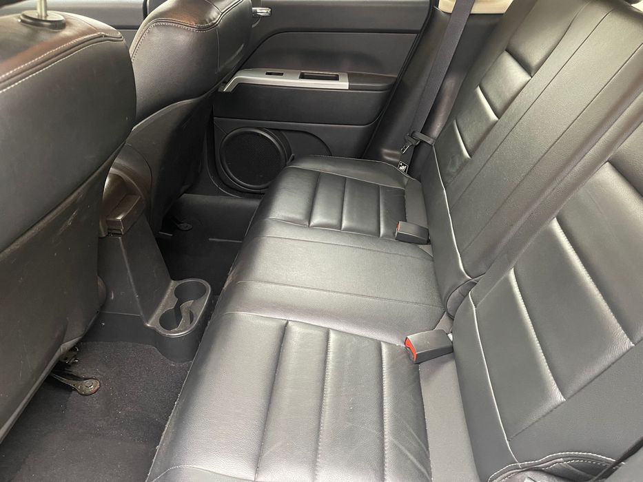 Продавам Jeep patriot от Швейцария