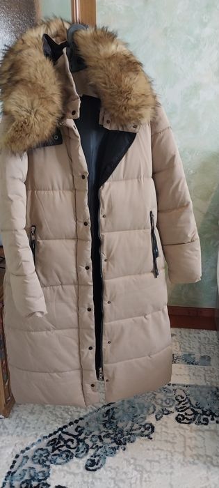 Все вместе отдам за 6000тг, куртка женская 50р, шуба 50р