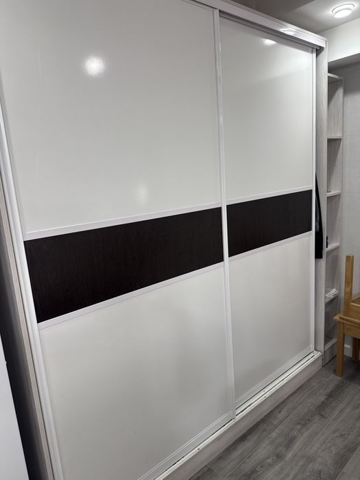 Отдам шкаф купе