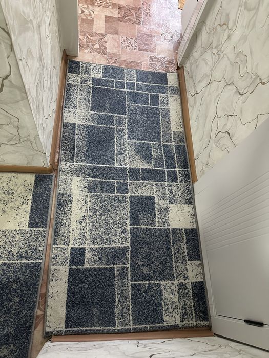 Продам ковровую дорожку