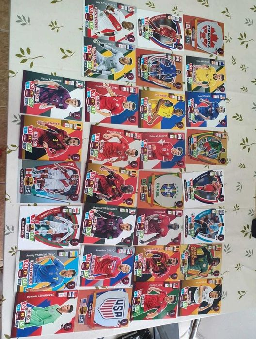 Lot 400 stickere/cartonase PANINI WC 2022,ADRENALYN XL/TOPPS EURO 2024