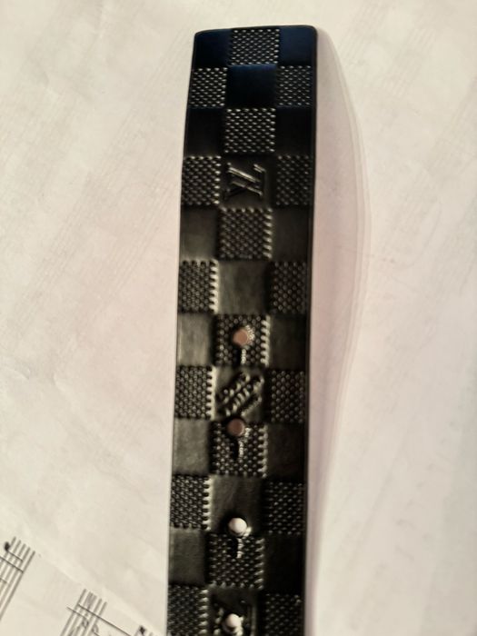 Curea Louis Vuitton din piele neagră premium – 105 cm – NOUĂ