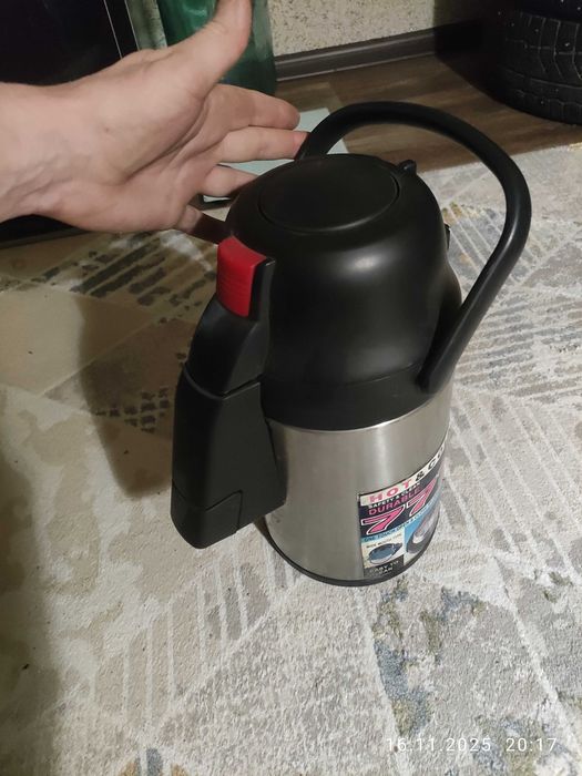 Продам термос на 3 л Япония!