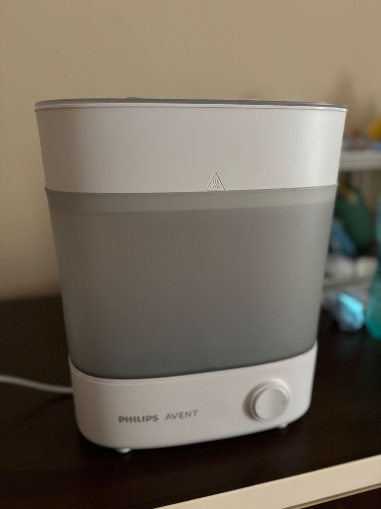 Sterilizator biberoane sticluțe 
Cu garanție până în 19.02.20