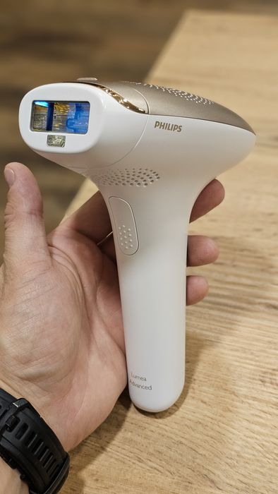 Фотоепилатор Phiips Lumea Advanced SC1997