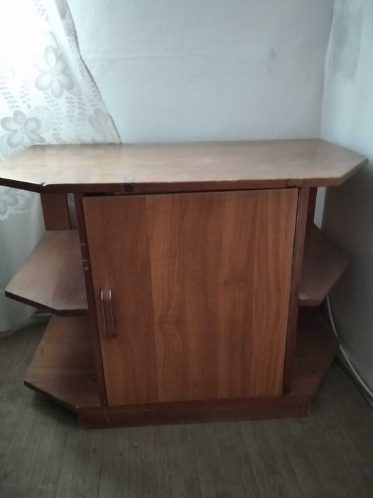 Oglinda/ Servanta/Noptiera,comoda/Mobila,Dulap