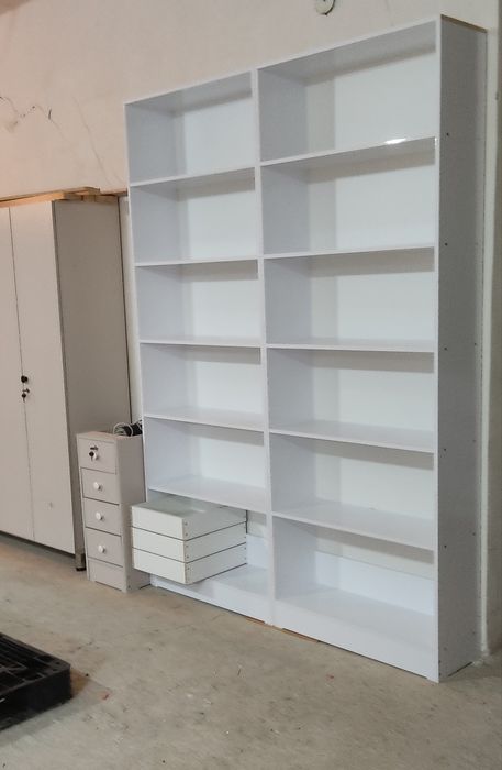 Ветрина  Стеллажи Кассовый стол  рассрочка есть