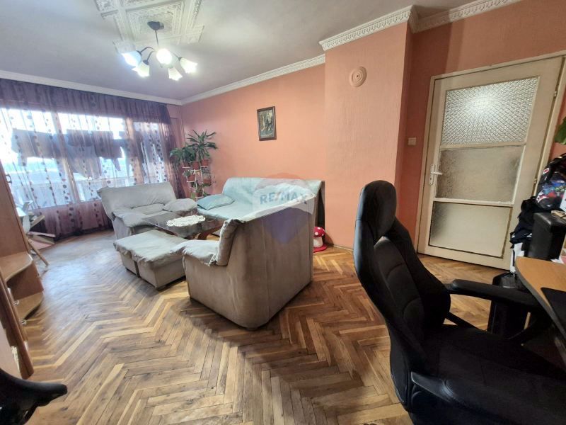 Продава се Двустаен апартамент в Варна, Владислав Варненчик - 60 кв.м за 952 €/кв.м - Снимка #3