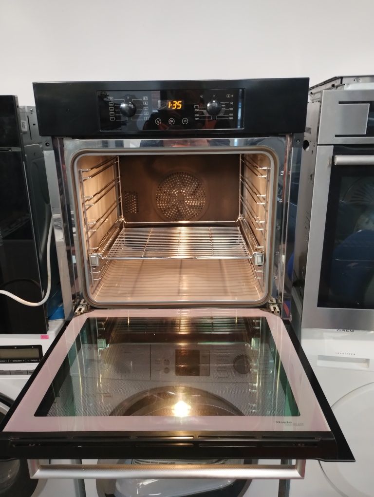Фурна  MIELE black edition