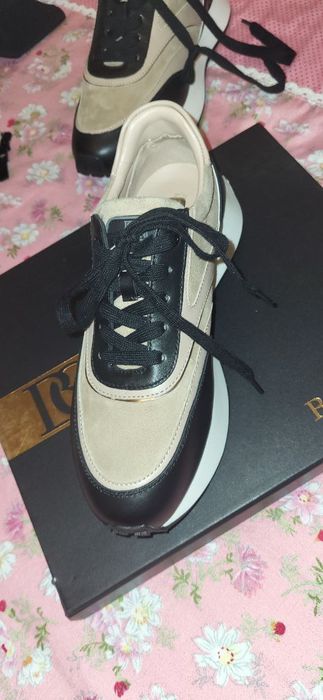 Кроссовки basconi  новые