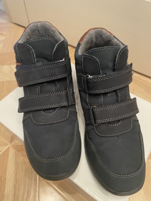 Демисезонные ботинки на мальчика 37,5