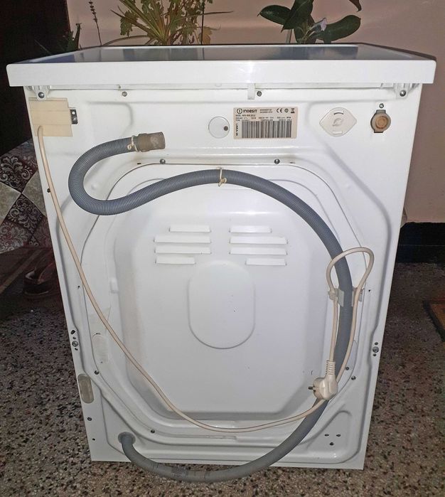 Пералня indesit WIN 600