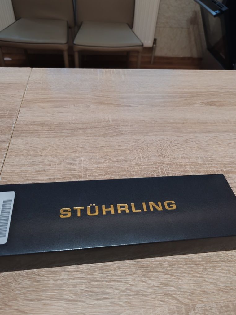 Часовник Stuhrling