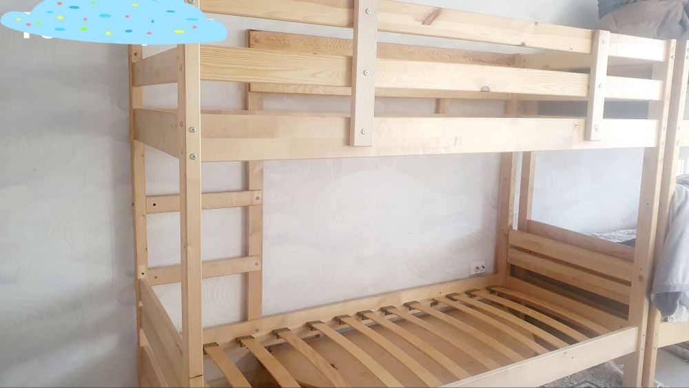 Двухъярусная кровать без мартаса