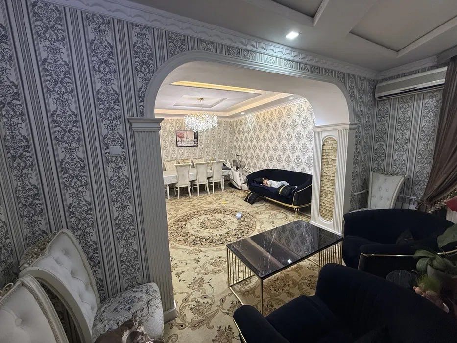 Продаётся Квартира Чиланзар 5. 4/2/5 Банковский дом. Площадь 117м2