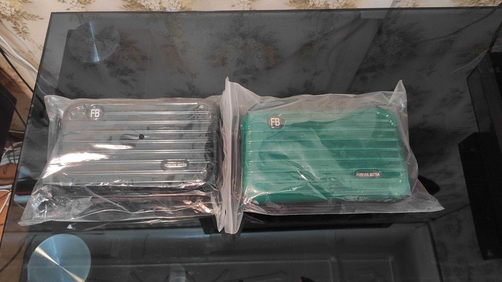 Сумка чемодан  с ремнём для переноски