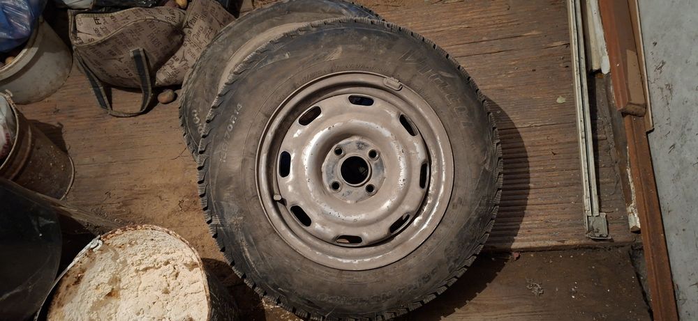 Шины зимние шипованные R14