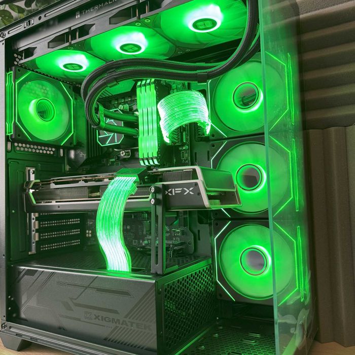 ЛИЗИНГ! Геймърски Компютър/ Ryzen 7 5700X3D/ RX 6800 XT/ 32GB/ 1TB SSD