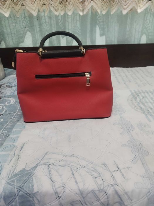 Дамска чанта, нова