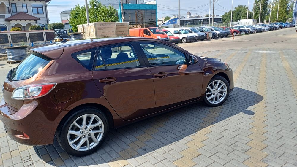 Mazda 3 ,1.6 benzina 105 cai ,kenko,euro 5 ,160000 km Import Germania
