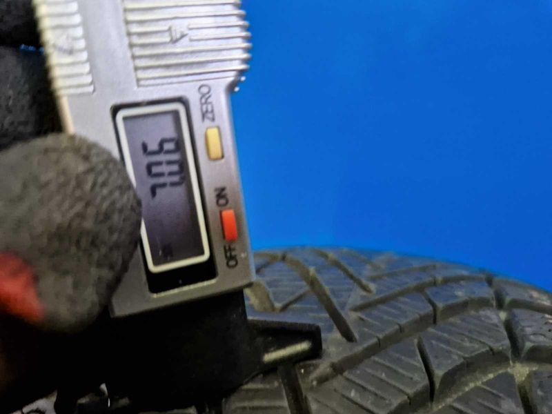 2 Pirelli R15 195/65
зимни гуми DOT2420