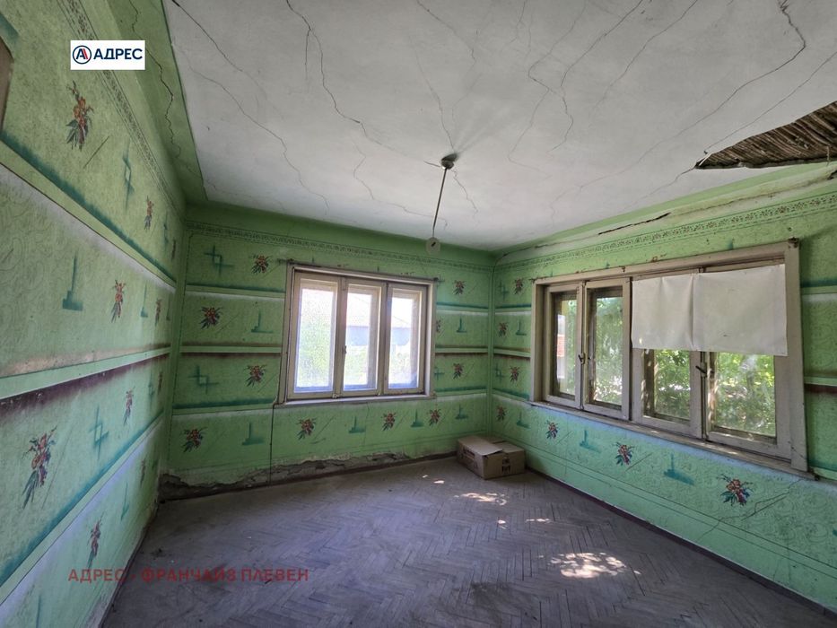 Продава се Къща в Гулянци - 207 кв.м за 120 €/кв.м - Снимка #4