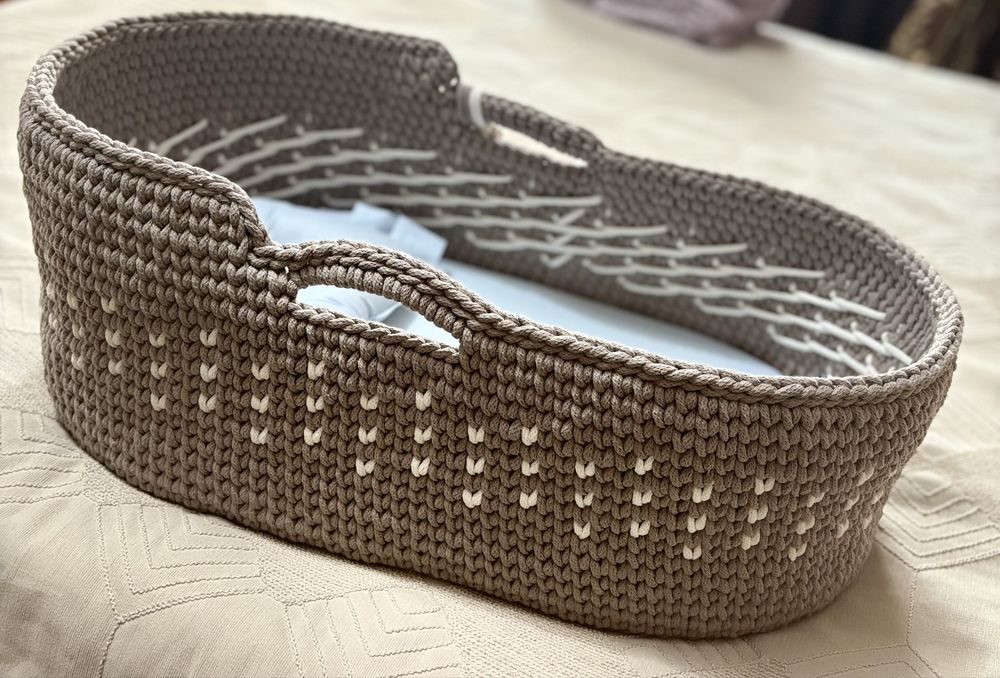 Chaqaloq uchun savat (lyulka) yengi