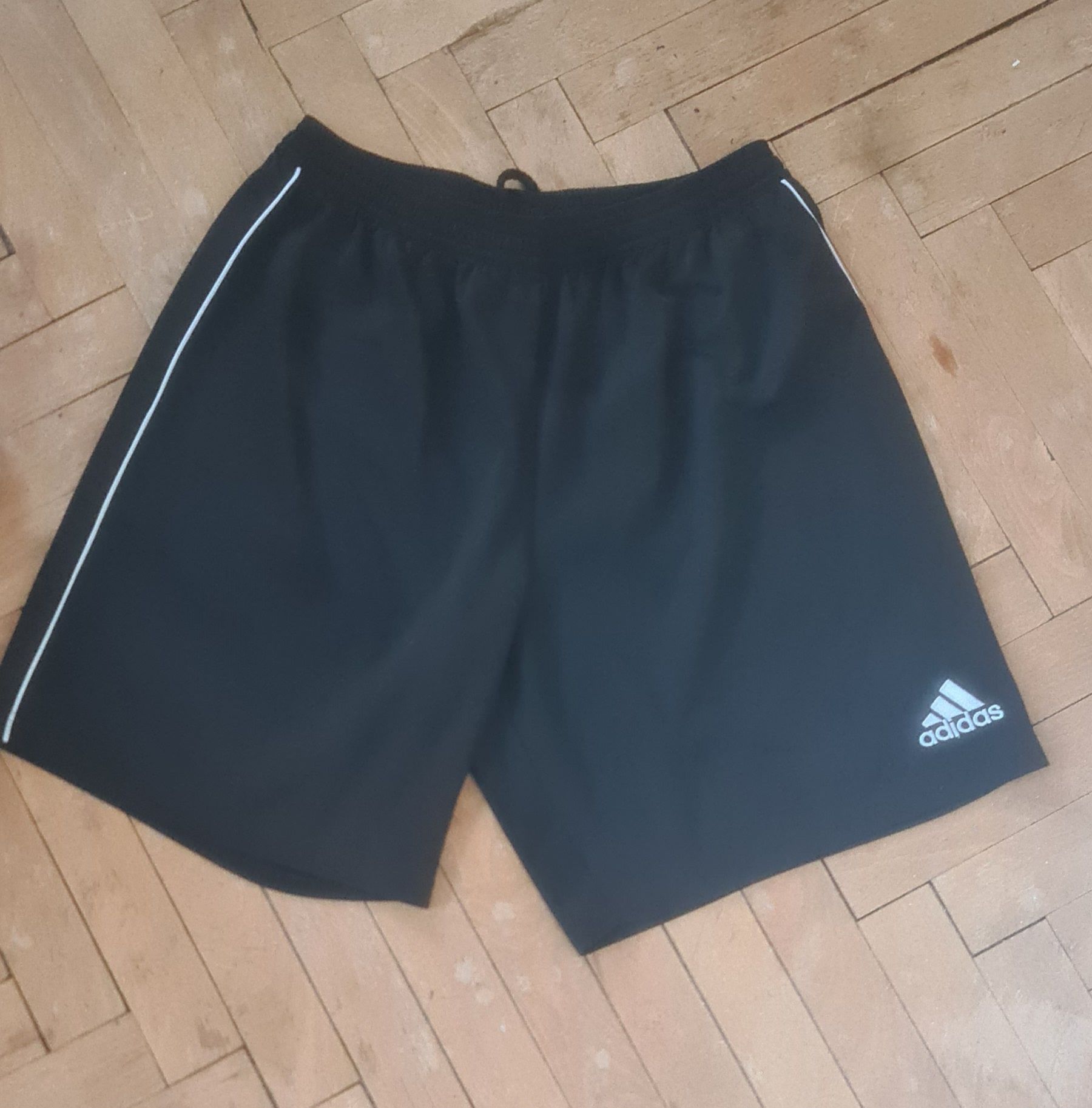 Къси панталони Adidas