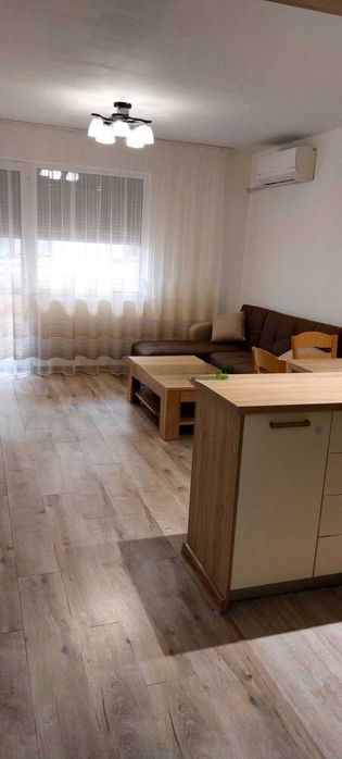 Тристаен апартамент в кв.Съдийски